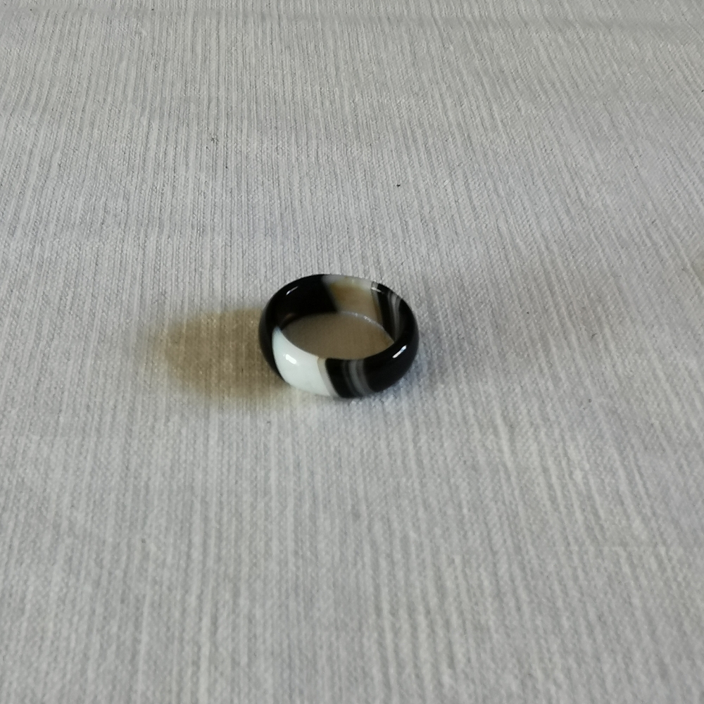 Black & White Glass Ring